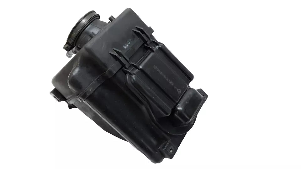 Boite à air Suzuki 600 DR 1989 Réf : 13741-14A00-000