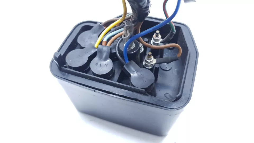Boitier témoin Yamaha DT125LC 1982 n°4