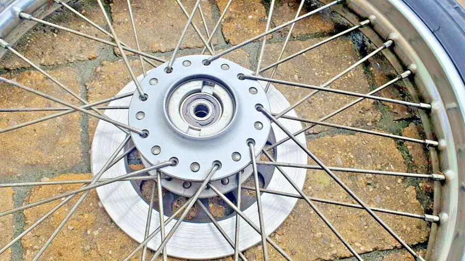 Roue avant Suzuki TU-X 125 1999-2001 Réf : 55311-18420-000