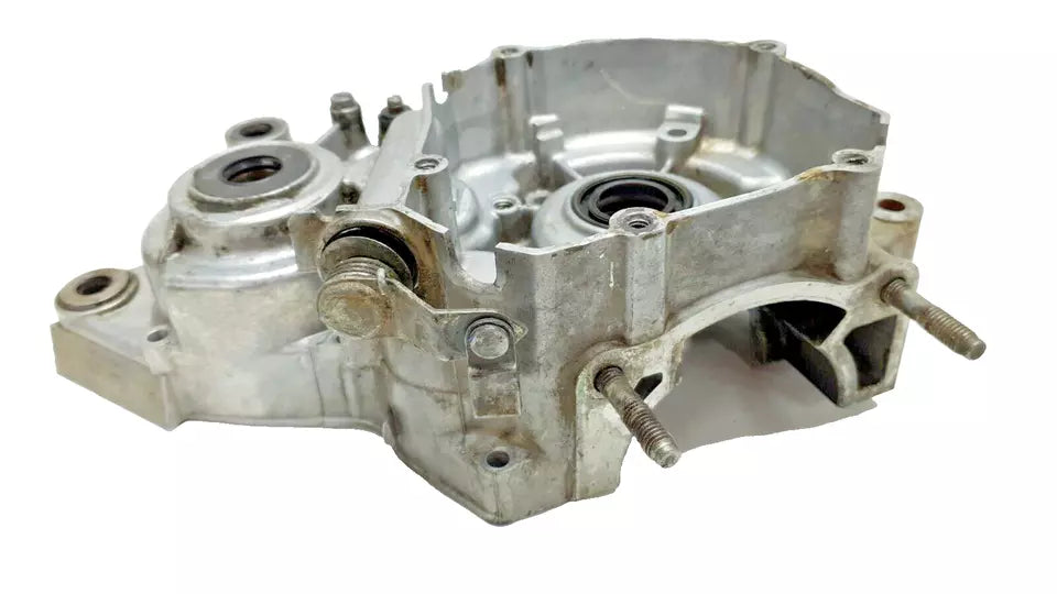 Carter moteur central gauche Yamaha DT125LC 1987 n°12 Réf : 10V-15111-01-00