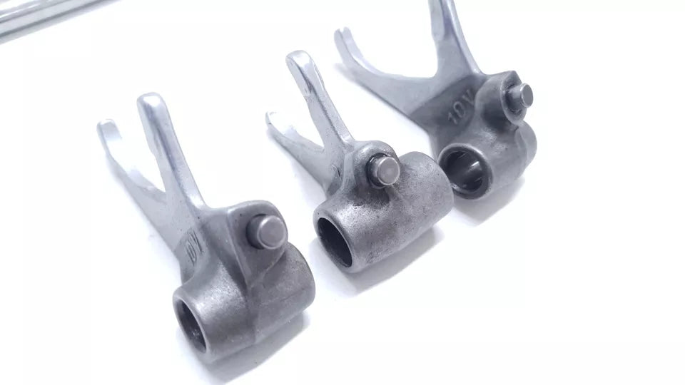 Fourchettes & axes de boite de vitesse Yamaha DT125LC 1982 n°2