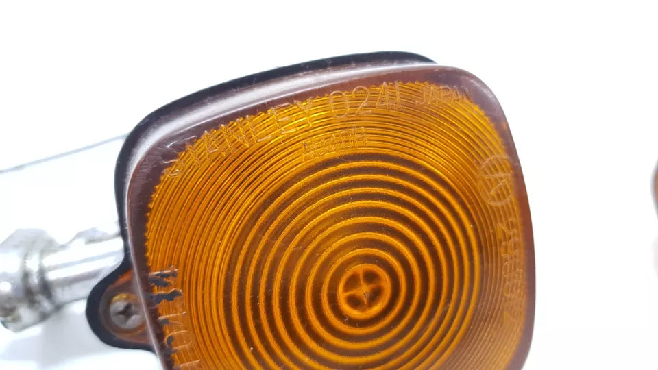 Clignotants arrière 6v Honda CM 125 T 1981 Réf : 33650-424-720