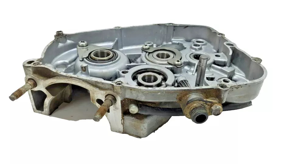 Carter moteur central droit Yamaha DT125LC 1987 n°8 Réf : 10V-15121-02-00