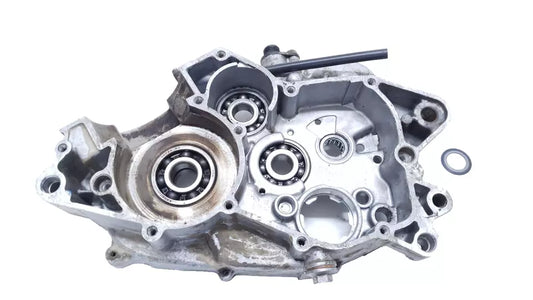 Carter moteur central droit Yamaha DT125LC 1983 n°2