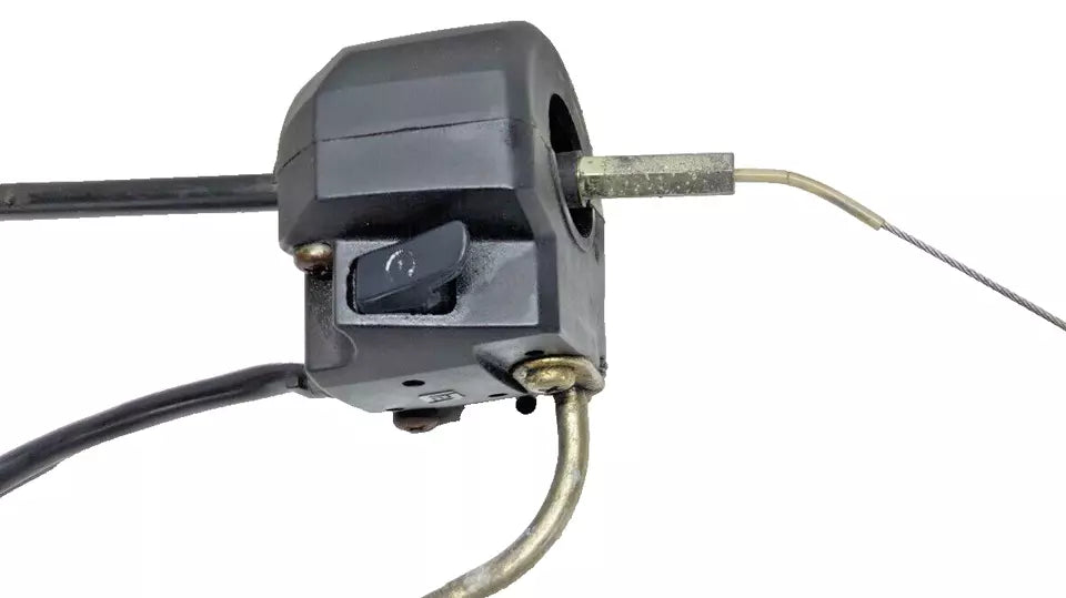 Commodo droit Yamaha YBR 125 2006 Réf : 3D9H39760200