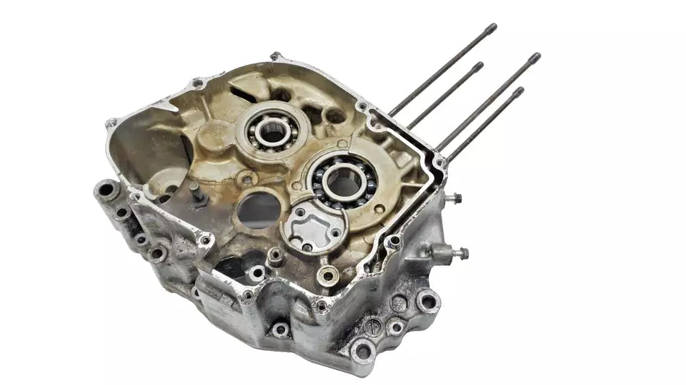 Carter moteur central D Honda CM 125 Custom 1987 Réf : 11100-KC2-000