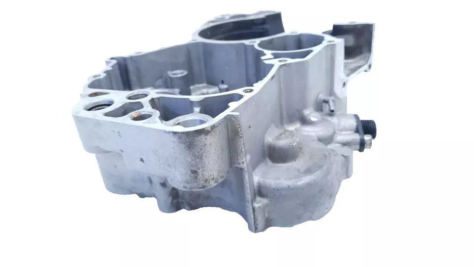 Carter moteur central droit Yamaha TDR 125 1991 Réf : 3NC-E5121-00-00