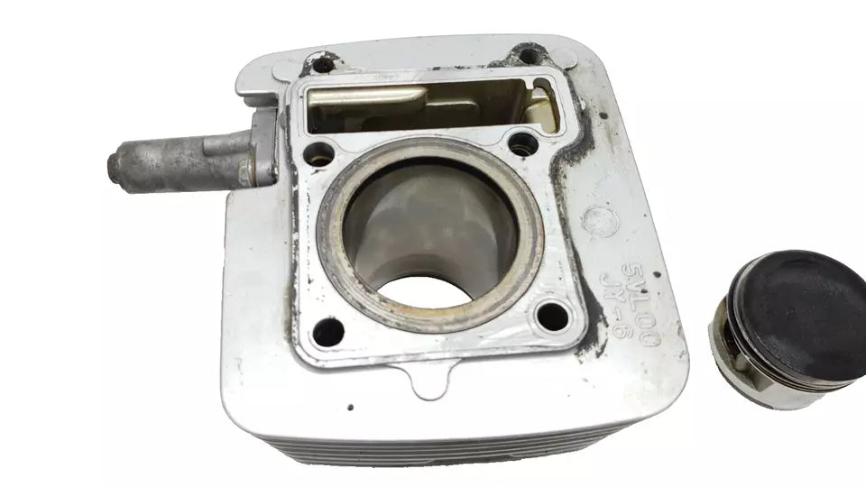 Cylindre & piston 54mm Yamaha XT125X 2008 n°2 Réf : 5VLE13101000