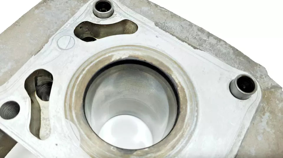 Cylindre & piston 44mm arrière 2-2 Hyosung Comet GT 125 2003