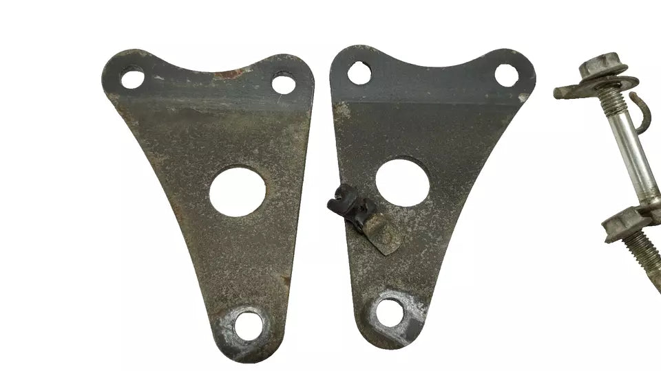 Supports moteur Honda CB125T 1978 Réf : 50351-399-000ZA