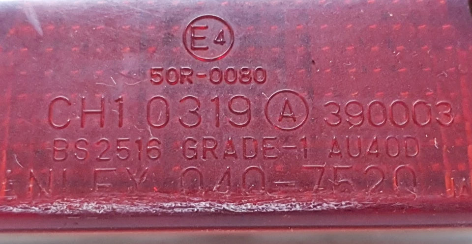 Feu arrière Yamaha DT125R 1997 n°2 Réf : 34Y84710E100