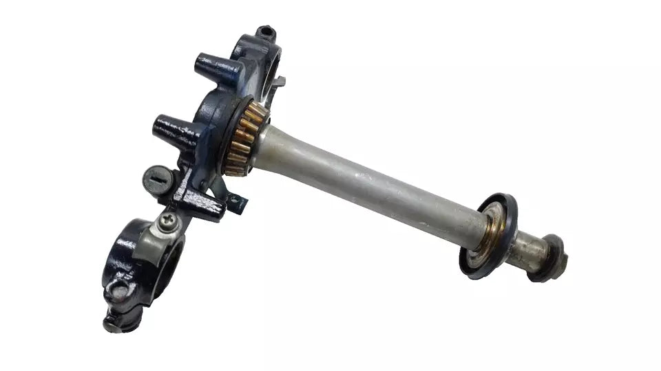 Té de fourche inférieur Suzuki 125 DR 1985 Réf : 51410-44A10-291