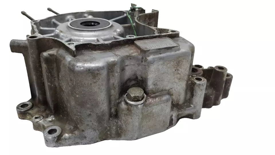 Carter moteur central gauche Honda CB125T 1978 n°2 Réf: 11200-399-000