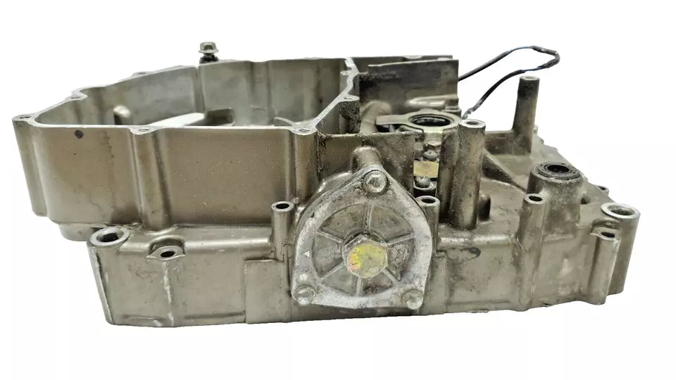 Carter moteur central gauche Hyosung Comet GT 125 2003