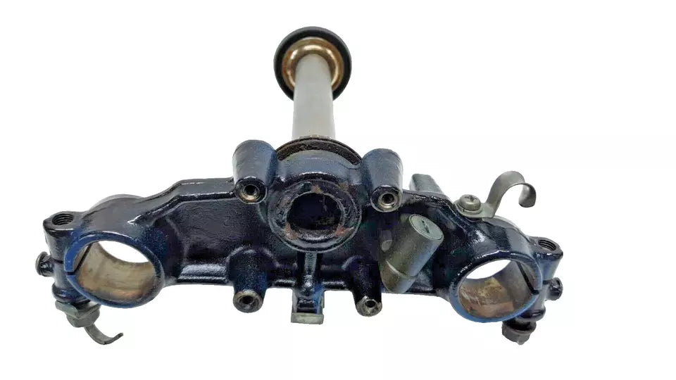 Té de fourche inférieur Suzuki 125 DR 1985 Réf : 51410-44A10-291