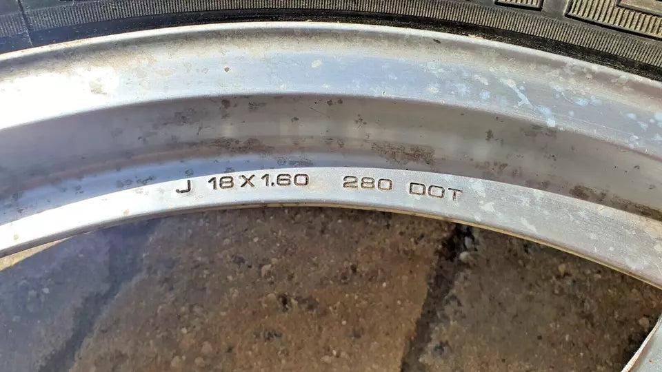 Roue arrière Honda CB125T 1978 n°2 Réf : 42701-399-003