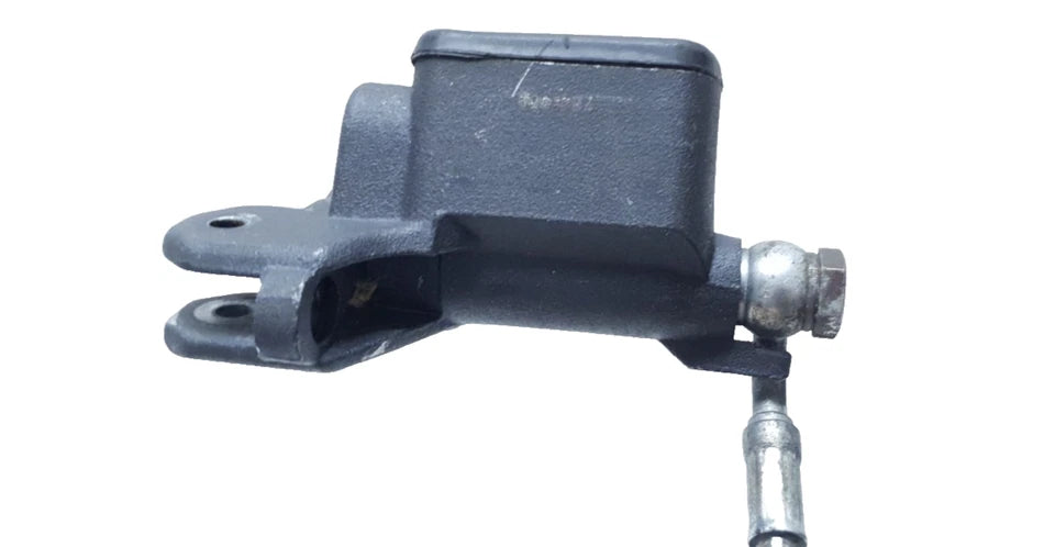 Maître cylindre de frein avant Yamaha TZR 50 2008 n°4 Réf : 5WXF58700000