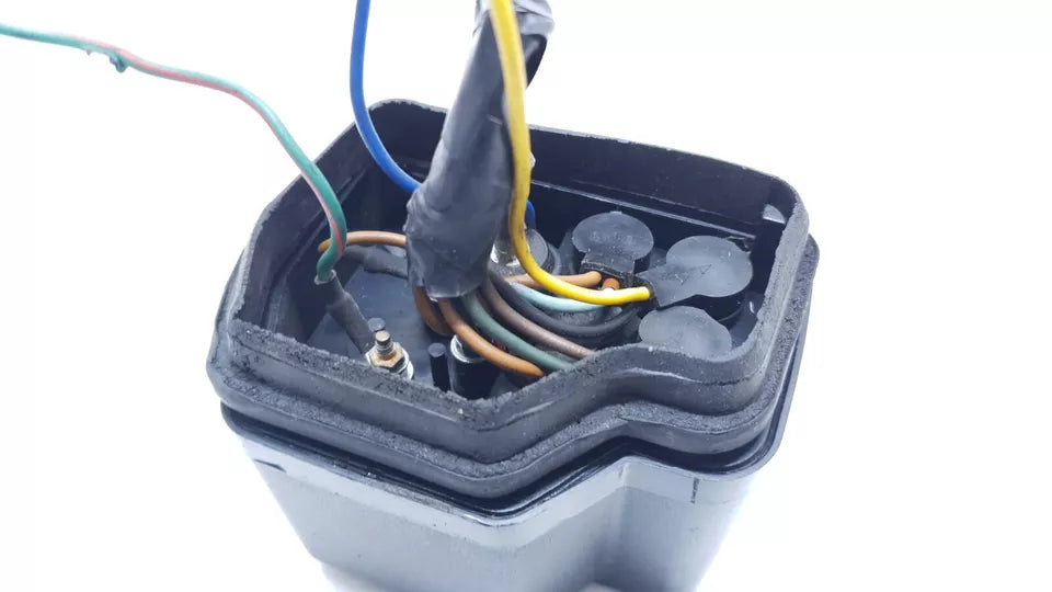 Boitier témoin Yamaha DT125LC 1982 n°4