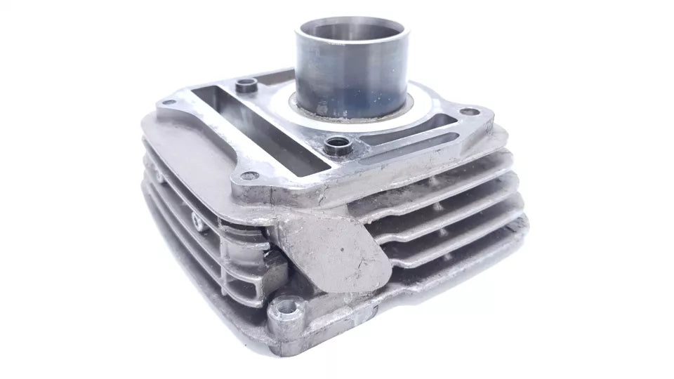 Cylindre & piston avant 1-2 44mm Hyosung Comet GT 125 2004