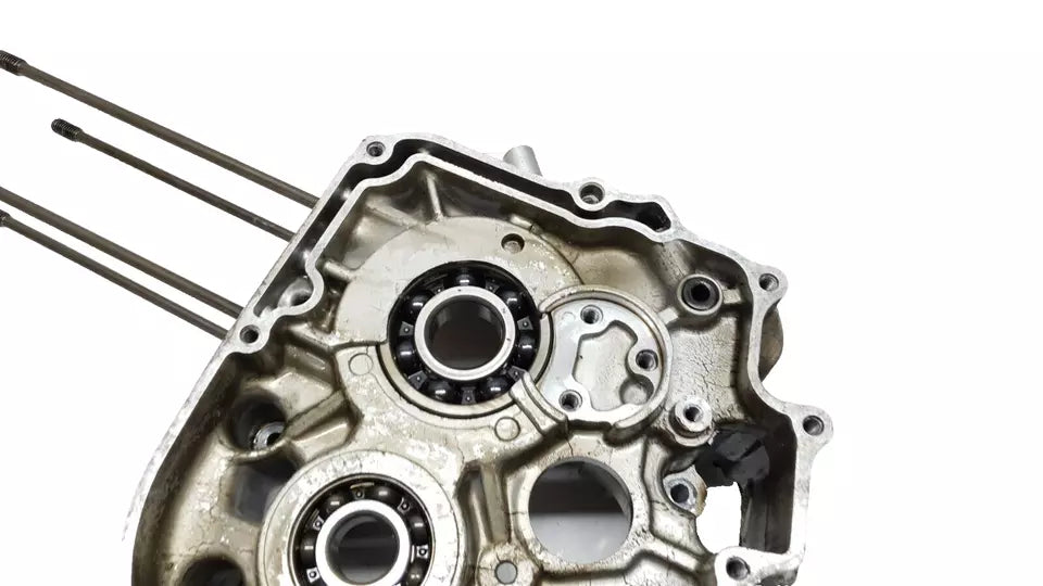 Carter moteur central D Honda CM 125 Custom 1992 Réf : 11100-402-731