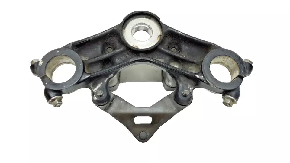 Té de fourche supérieur Honda CM 125 Custom 1986 Réf : 53231-KB4-000