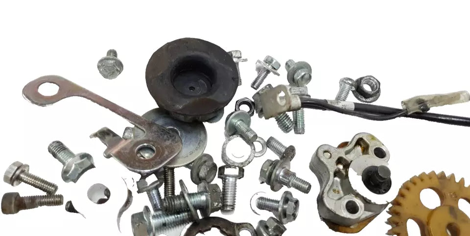 Vis de cadre & pièces diverses Yamaha YBR 125 2011