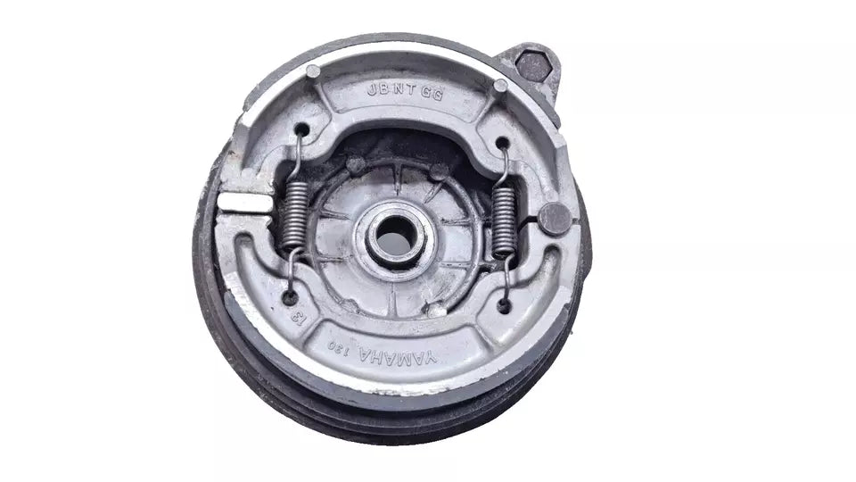 Tambour de frein arrière Yamaha YBR 125 2005 n°2 Réf : 5VL-F5321-00-33