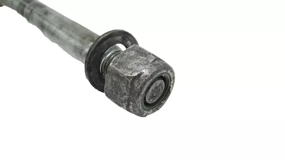 Axe de roue arrière Suzuki GN 125 2001 Réf : 64711-05310-000