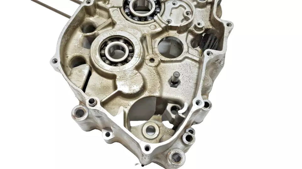 Carter moteur central D Honda CM 125 Custom 1992 Réf : 11100-402-731