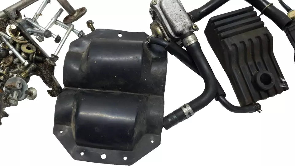 Kit visserie & pièces diverses Yamaha YBR 125 2006