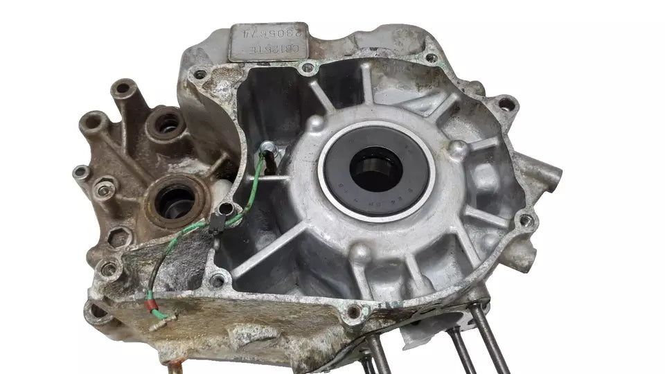 Carter moteur central gauche Honda CB125T 1978 n°2 Réf: 11200-399-000