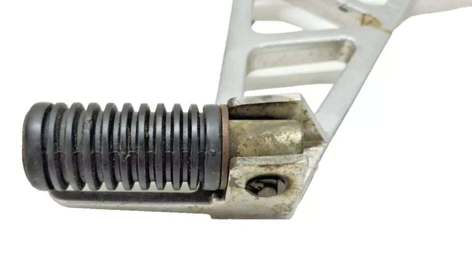 Repose pied arrière droit Honda MTX-R 125 1987 Réf : 50725-KS3-900