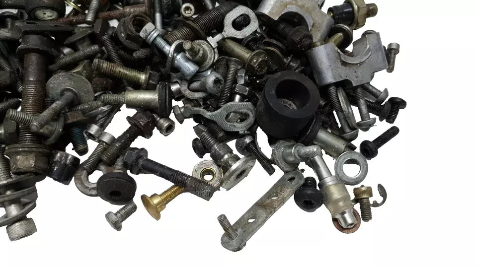 Kit visserie & diverses pièces Triumph 900 Tiger 1994