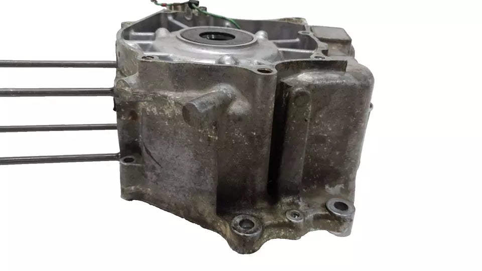 Carter moteur central gauche Honda CB125T 1978 n°2 Réf: 11200-399-000