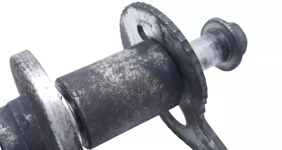 Axe de roue arrière Honda CLR 125 CityFly 2000 Réf 42301-KB9-960