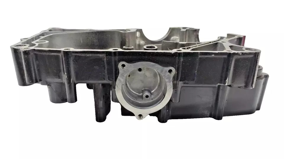 Carter moteur central gauche Hyosung Comet GT 125 2011