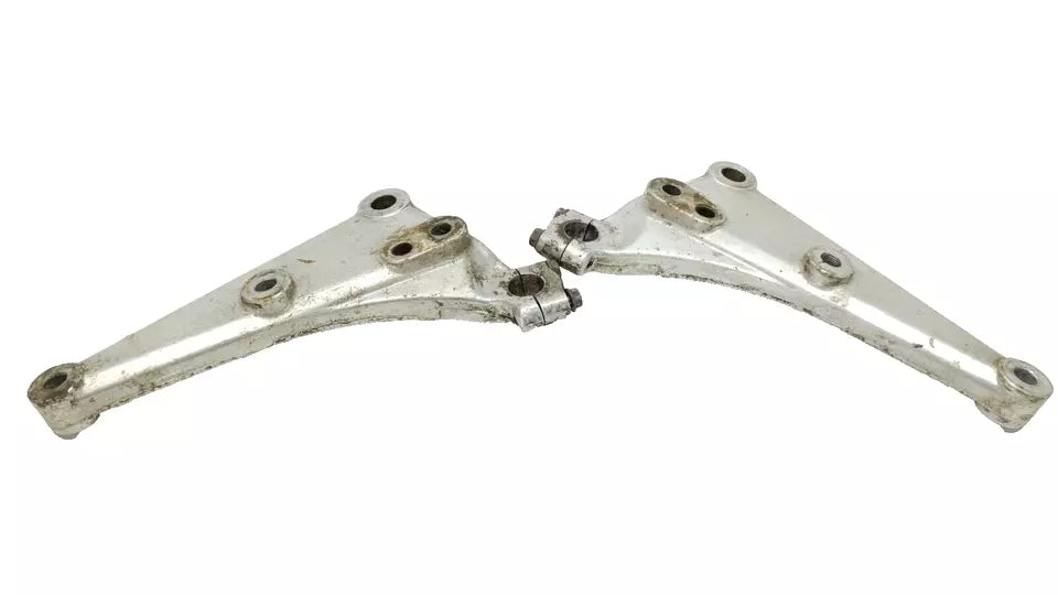 Support de reposes pieds Honda CB125T 1978 Réf : 50610-399-000
