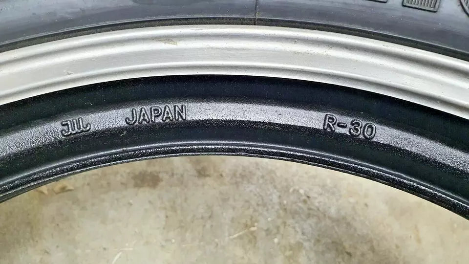 Roue arrière complète Yamaha XJ 600 1984-1991 Réf : 33M-25338-20-98