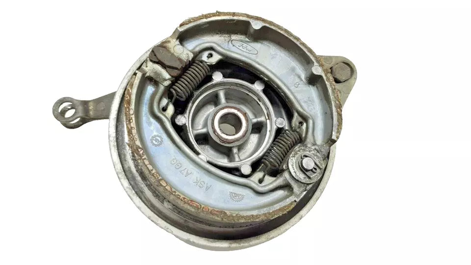 Tambour de frein arrière Honda CM 125 Custom 1986 Réf : 43100-399-023