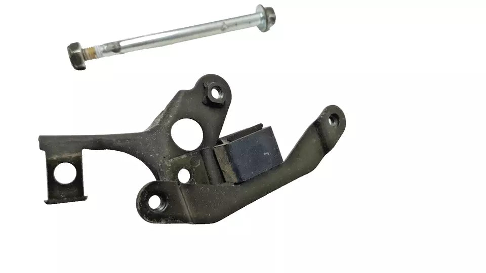 Supports moteur Yamaha DT125LC 1987 n°2