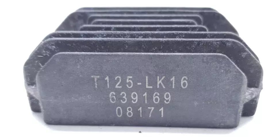 Régulateur de tension Yamaha YBR 125 2010 n°2 Réf : 4HM-81960-01