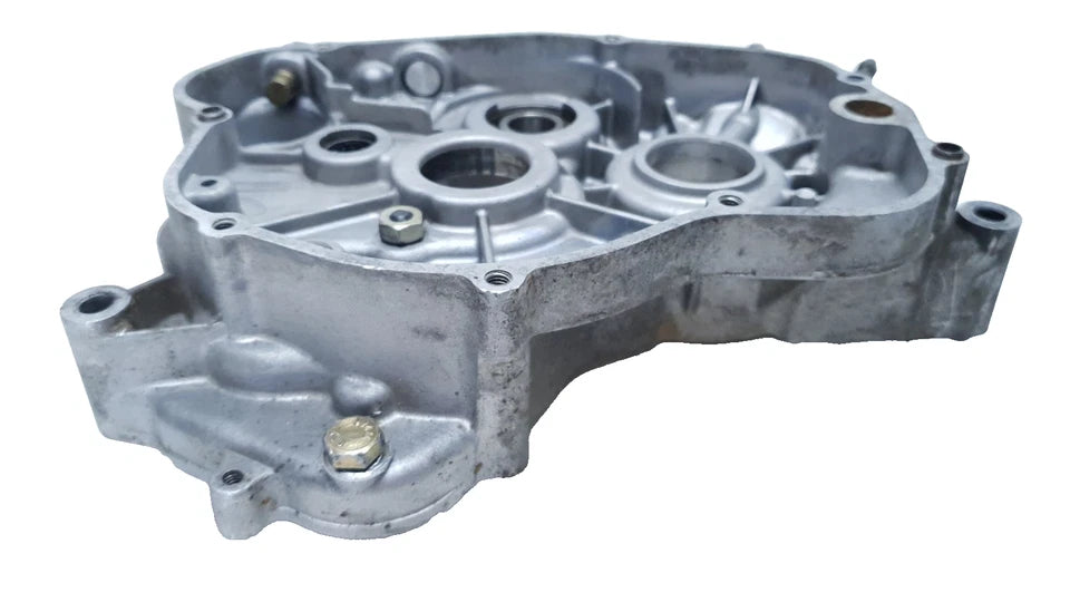 Carter moteur central droit Yamaha TZR 50 2008 n°3 Réf : 5WXE51501000