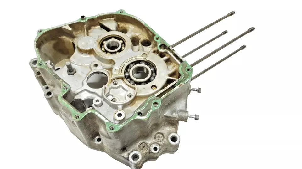 Carter moteur central D Honda CM 125 Custom 1986 Réf : 11100-KC2-000