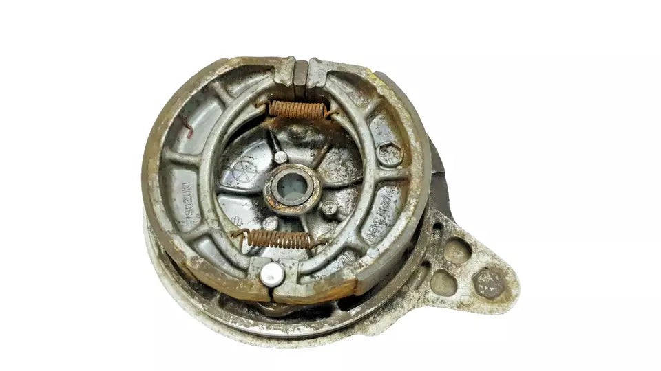 Tambour de frein arrière Suzuki 125 DR 1994-2002 Réf : 64210-44A00-000