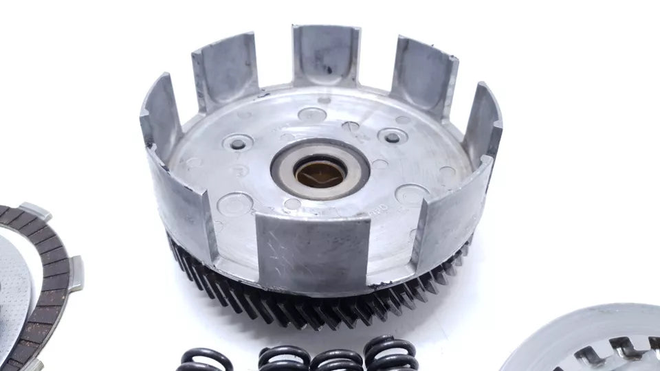 Embrayage Yamaha YBR 125 2005 n°2 Réf : 5VL-E6150-00-00
