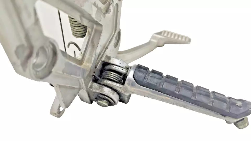 Cale pied avant droit Kawasaki GPX 600 R 1989 Réf : 340285018