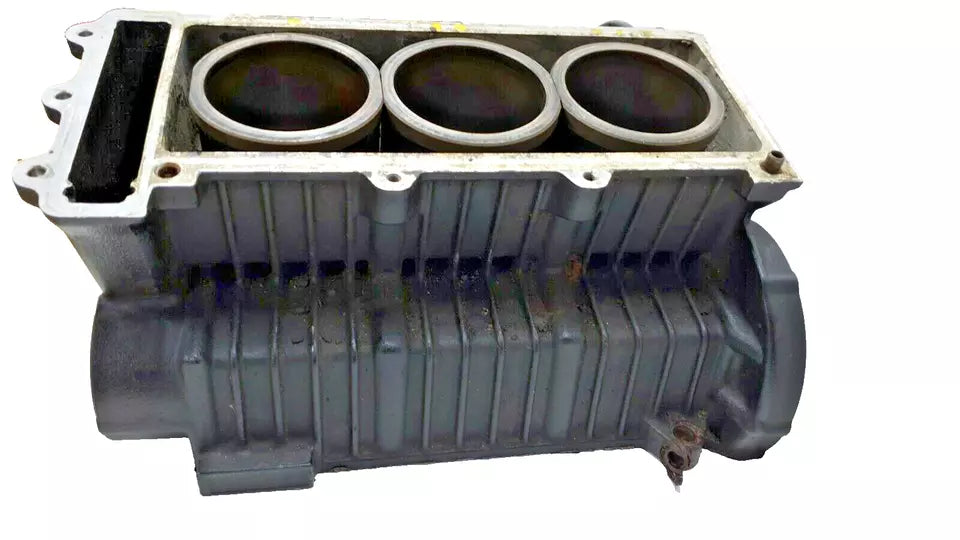 Carter moteur supérieur / Cylindres Triumph 900 Tiger 1994