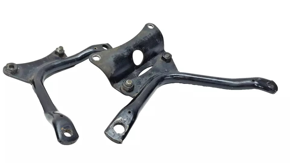 Supports reposes pieds arrière Honda CM 125 T 1978-1981 n°3 Réf 50636-419-000ZA