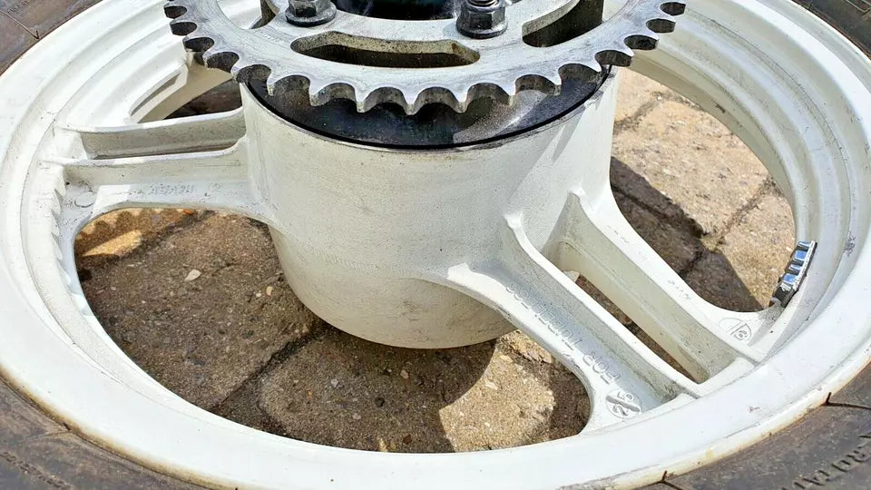 Roue arrière Kawasaki GPZ 500 S 1987-1993 Réf : 41073-1413-T6