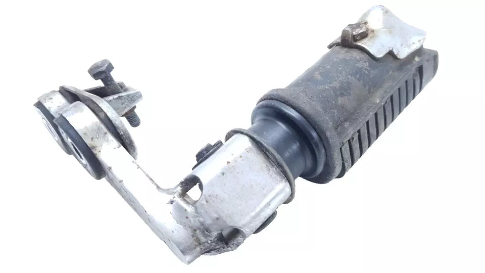 Repose-pied avant droit Honda CM 125 Custom 1986 n°2 Réf : 50630-KB4-000
